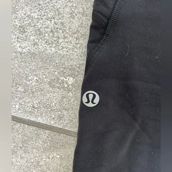 Lululemon Fleece Lined Leggings Black Running Size 6 - Picture 3 of 12